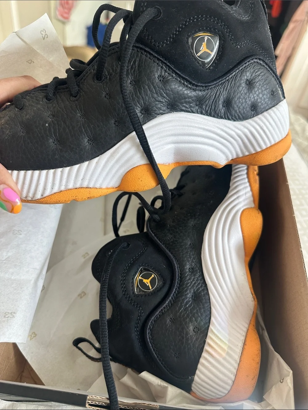 Jordan Men's Black and yellow Low-Top Basketball Sneakers Jordan jumpman team II